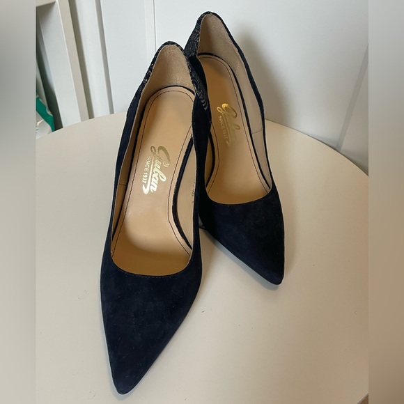 Navy Suede High Heels with Pattern - Picture 2 of 6